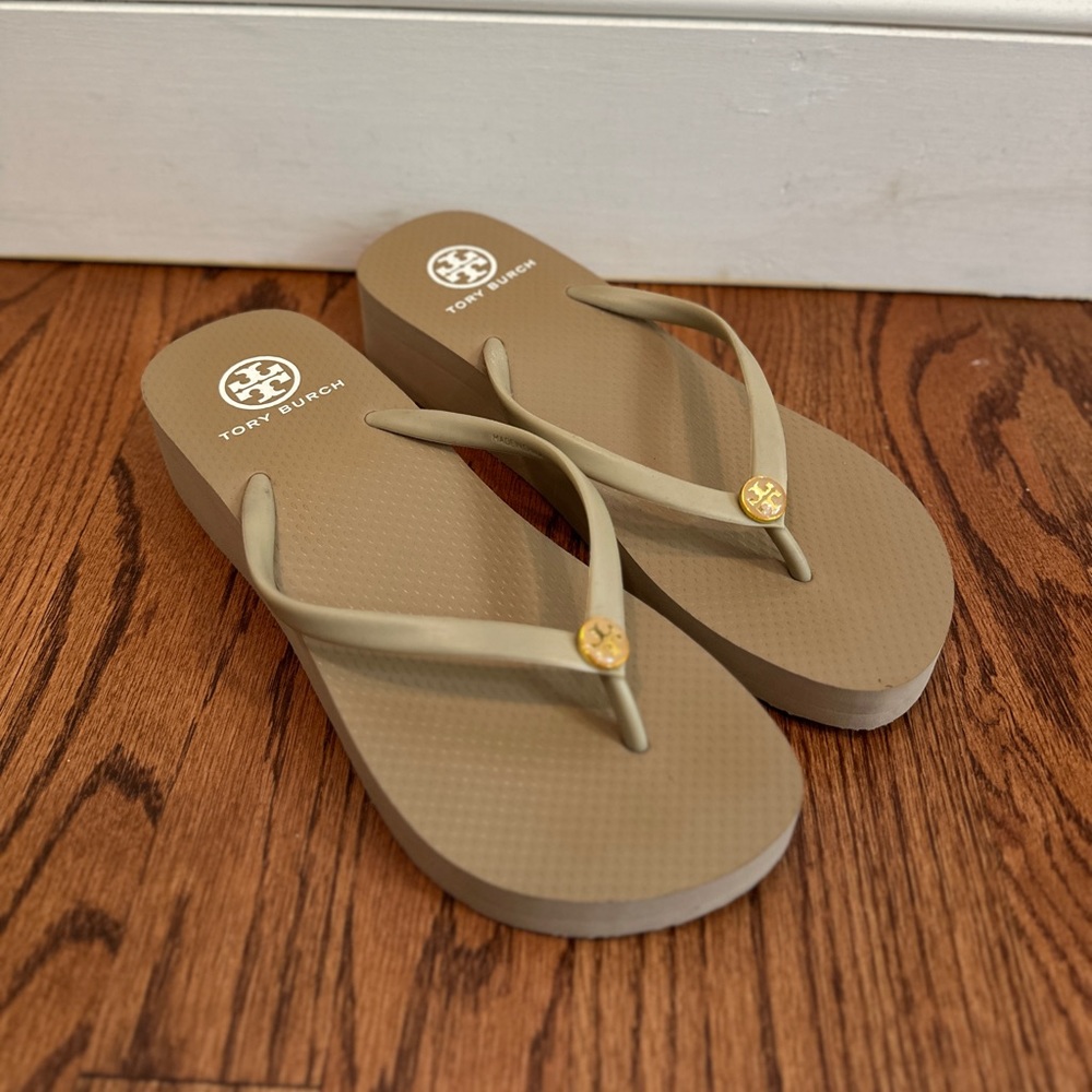 Tory Burch flip flop sandals